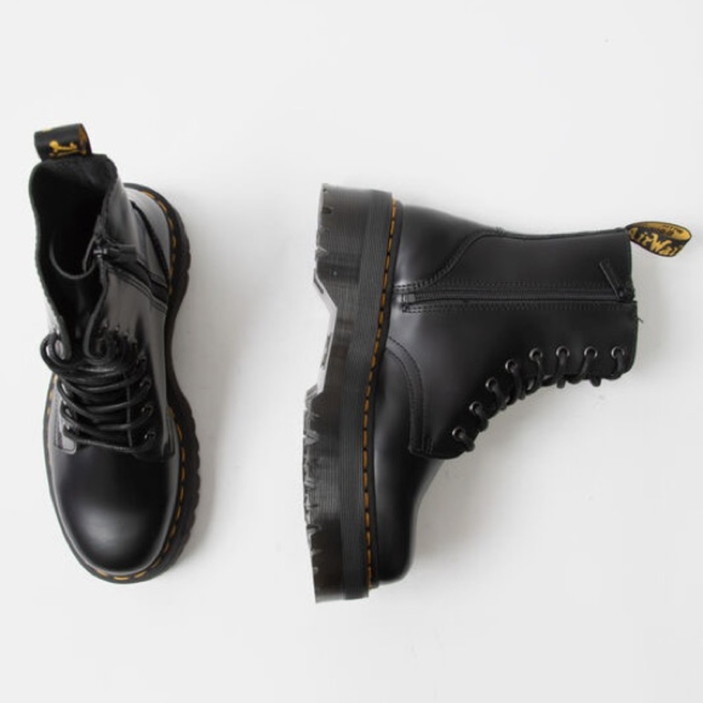 Dr. Martens Jadon Platform Boots in Smooth Leather